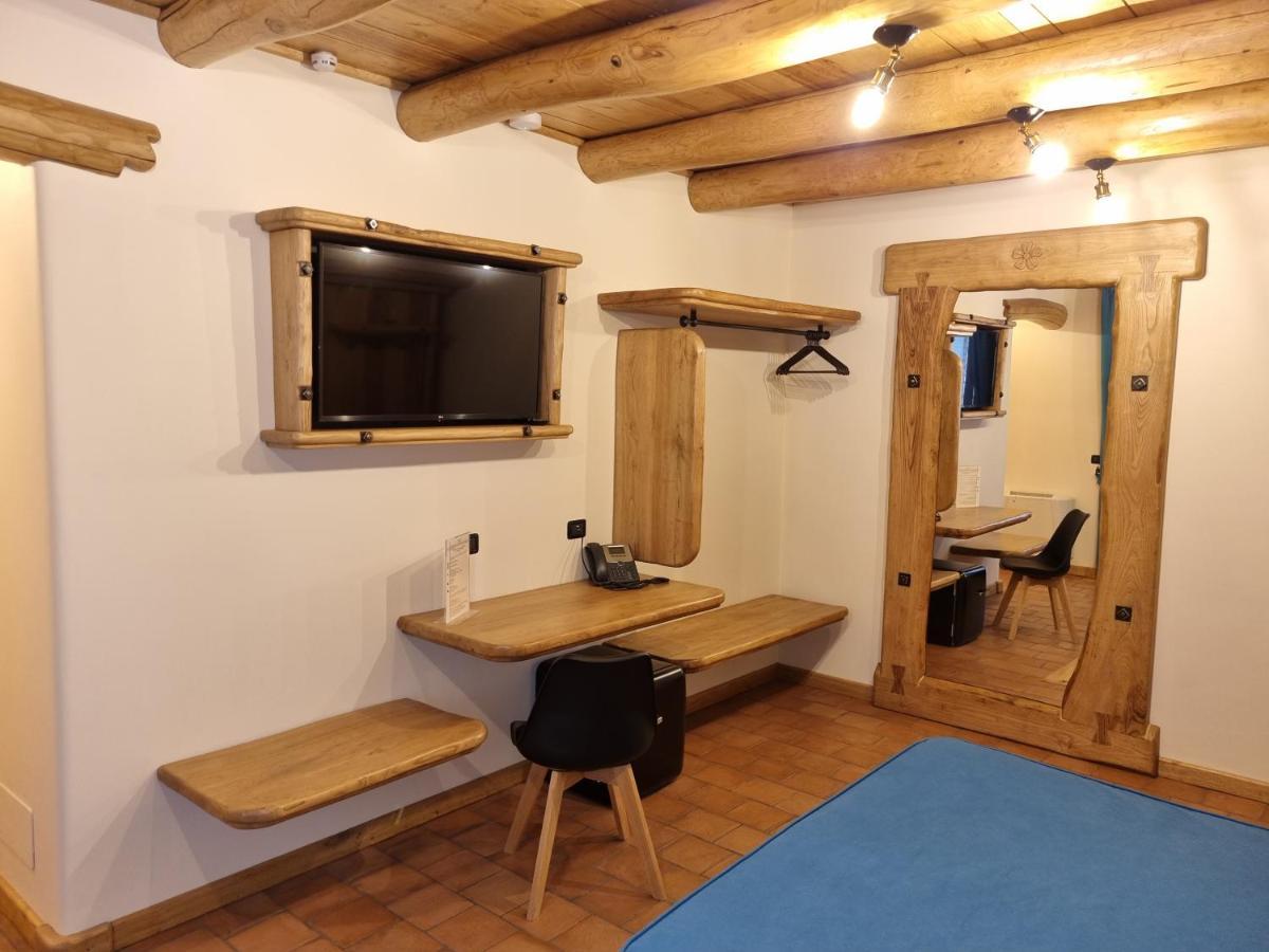 Etna Quota Mille Boutique Hotel, Typical Sicilian Food & Wine ランダッツォ エクステリア 写真