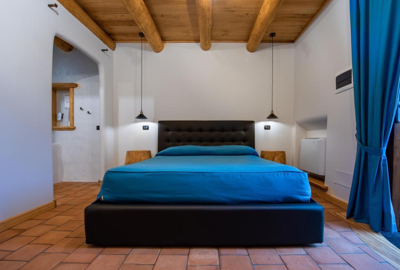 Etna Quota Mille Boutique Hotel, Typical Sicilian Food & Wine ランダッツォ エクステリア 写真